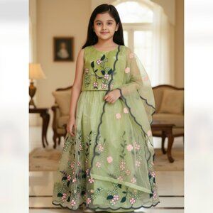 NEW Readymade Girls Lehenga Choli 3 PCS Set Ready To Wear Ethnic SZ-5/6 Green